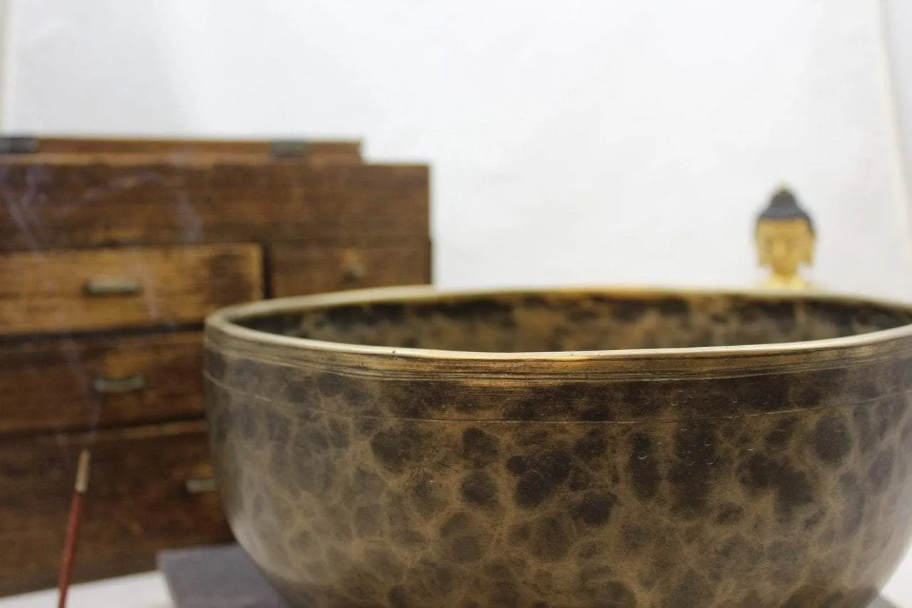 10 1/2 inch singing bowl C3 128hz