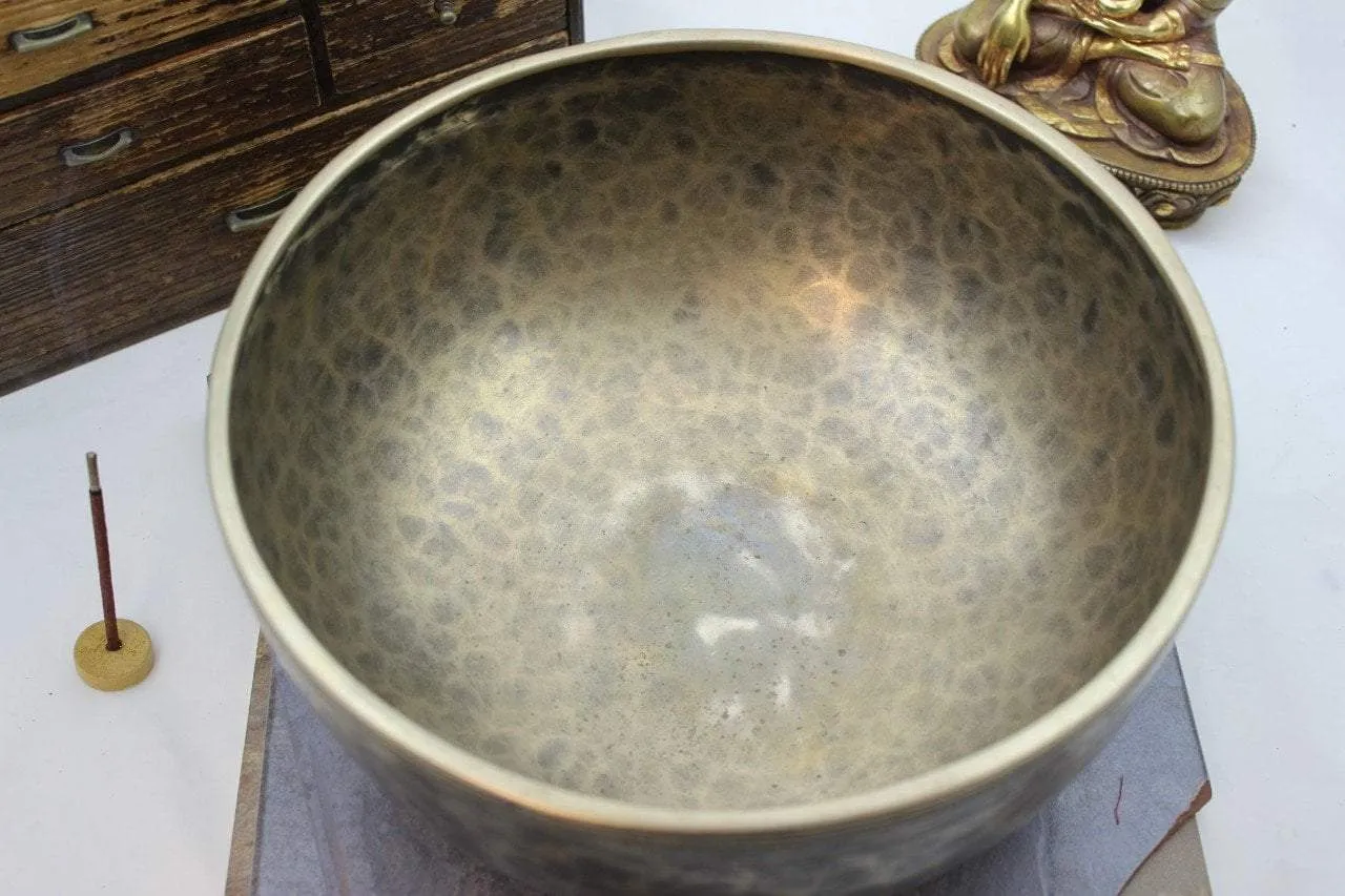 10 1/2 inch singing bowl C3 128hz