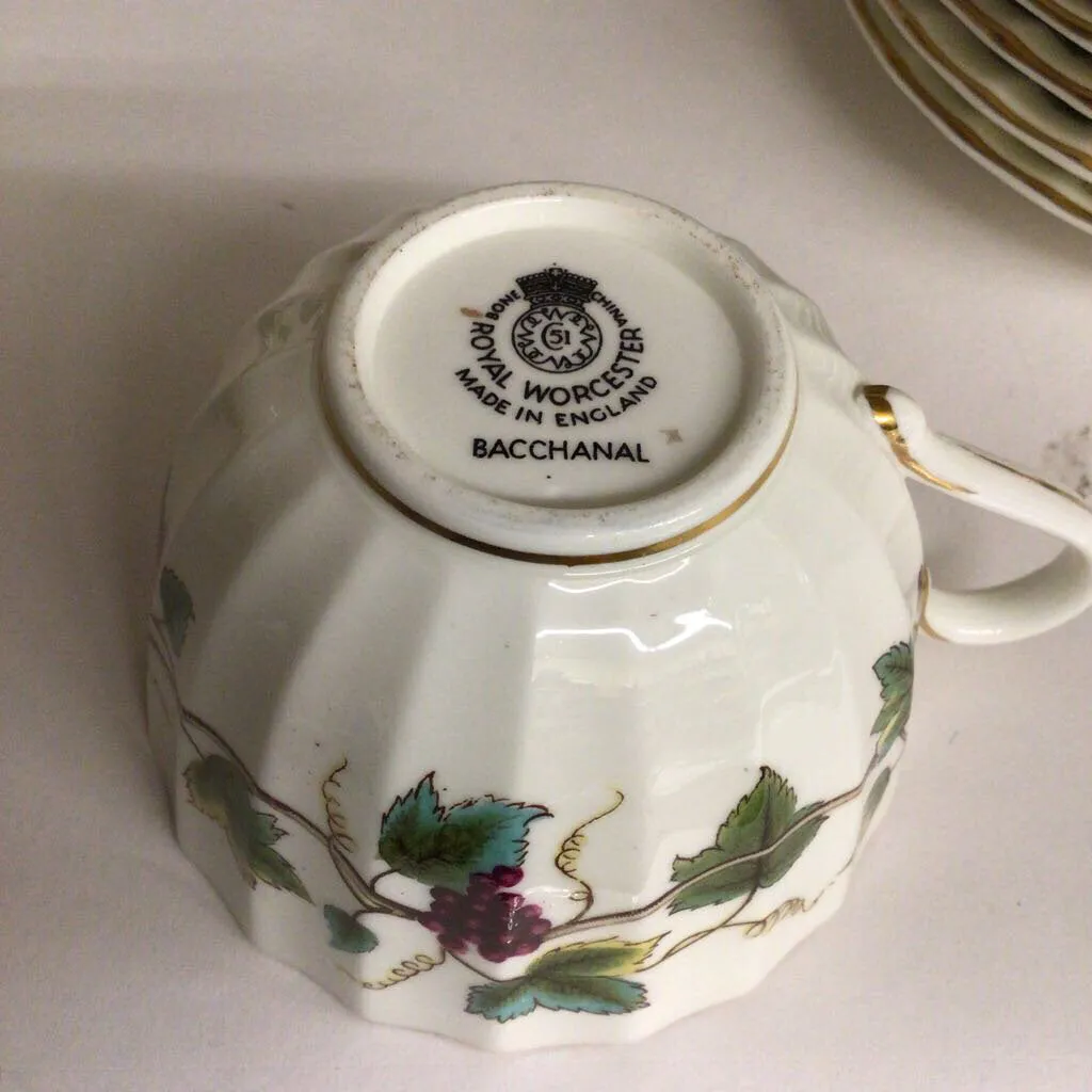 104 pc. Royal Worcester Bacchanal China Set of 12