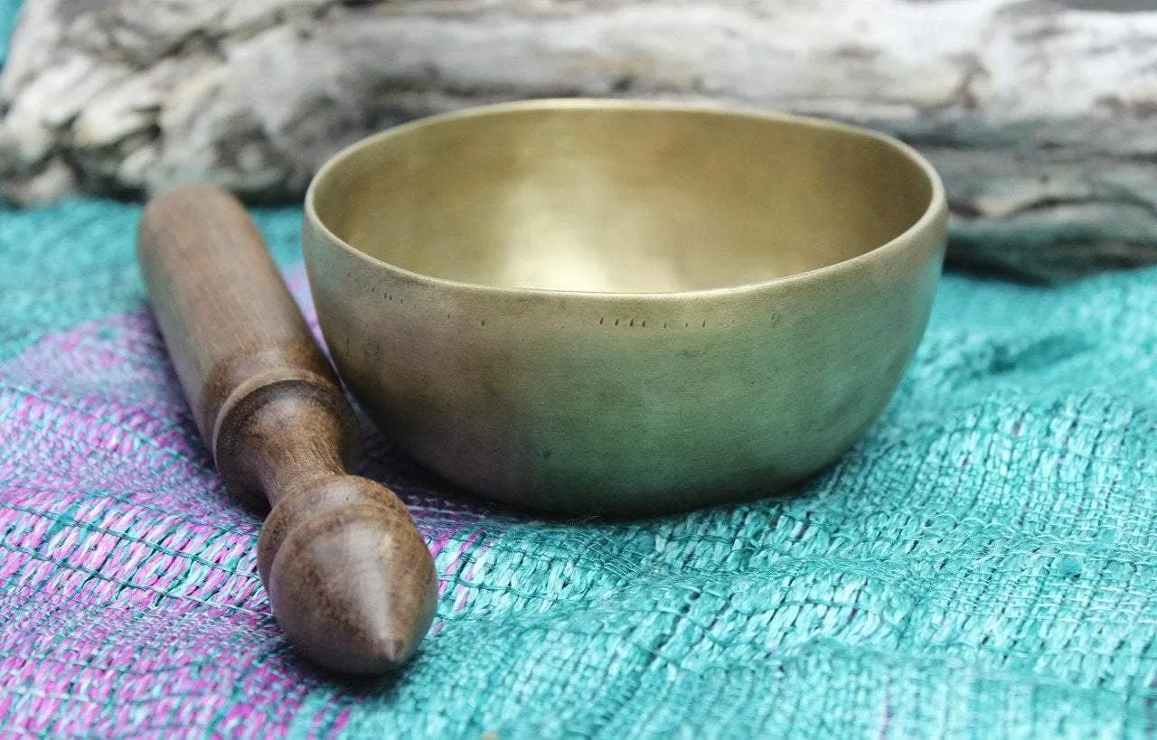 4.25 Inch Third Eye Chakra 460hz Bowl